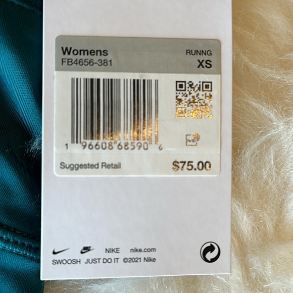 Nike Fast Leggings 
Women's Mid-Rise 7/8 Running Leggings with Pockets Sz XS - Picture 8 of 10